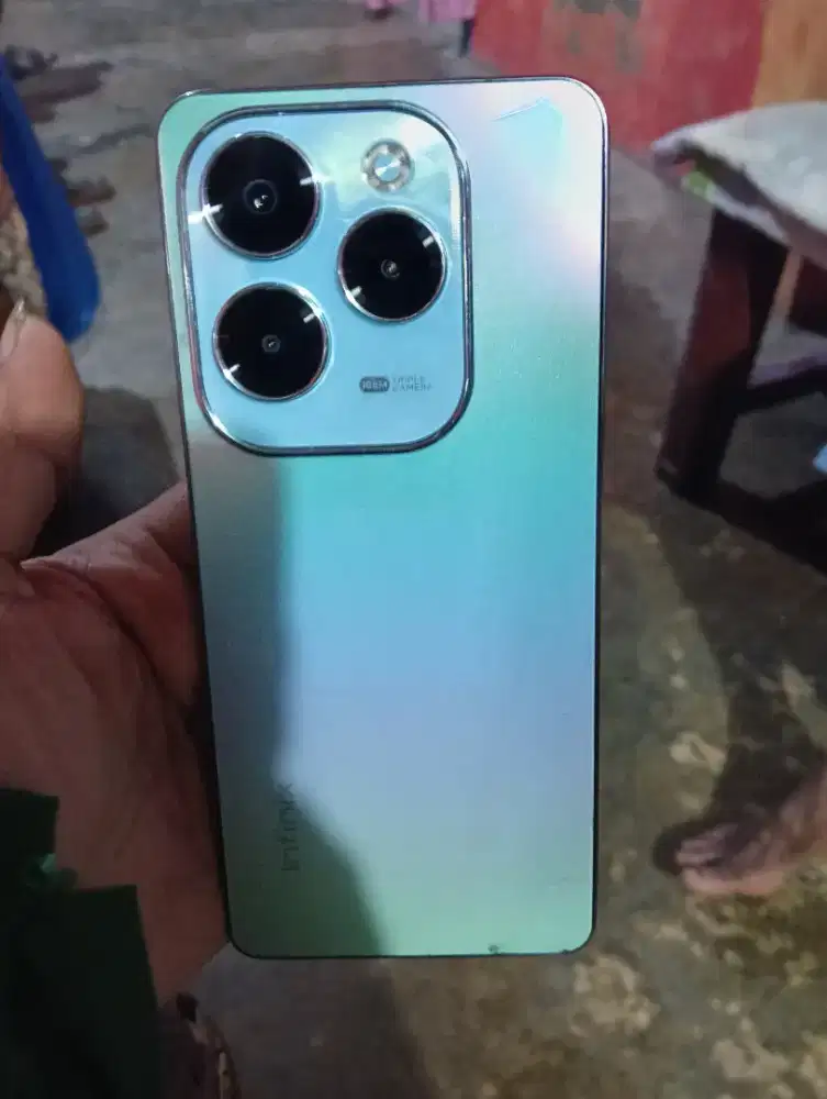 Ifinik hot 40 pro ram8+8/256 komplit