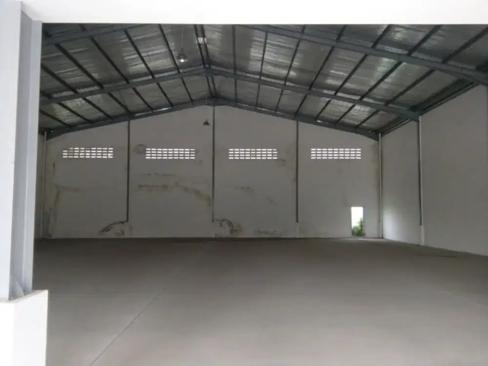 Disewakan Gudang kapuk Dadap plus kantor