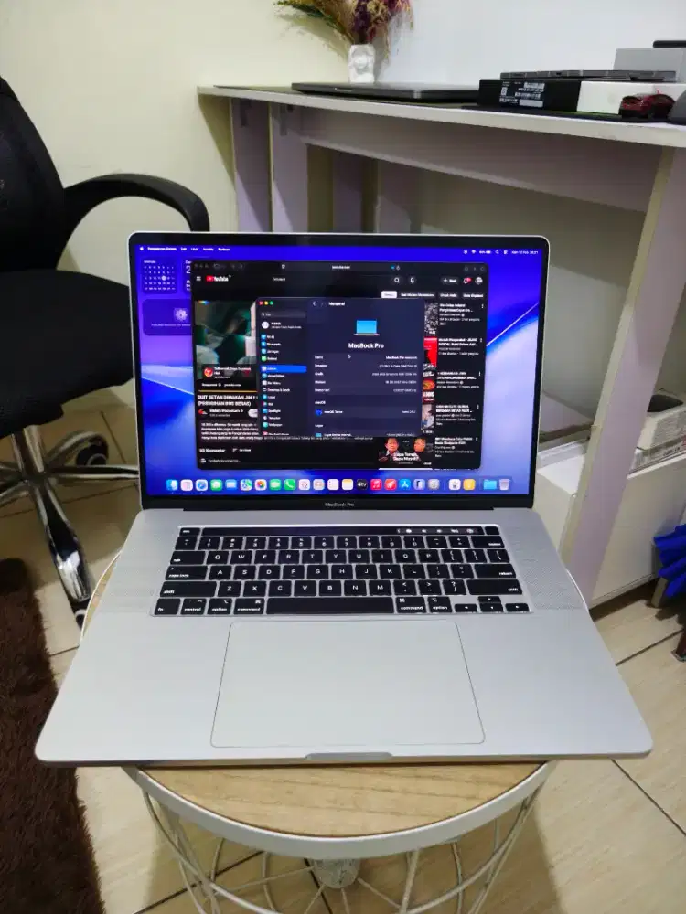 Macbook pro 2019 16 inch i9 ram 16gb ssd 1tb