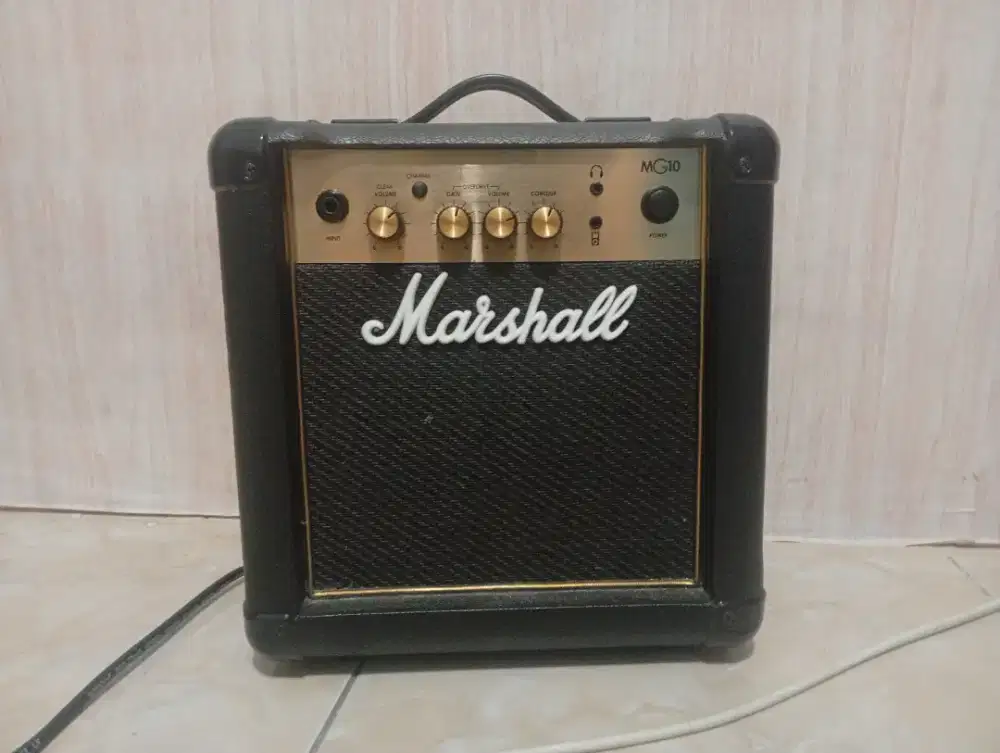 Amplifier marshall mg10