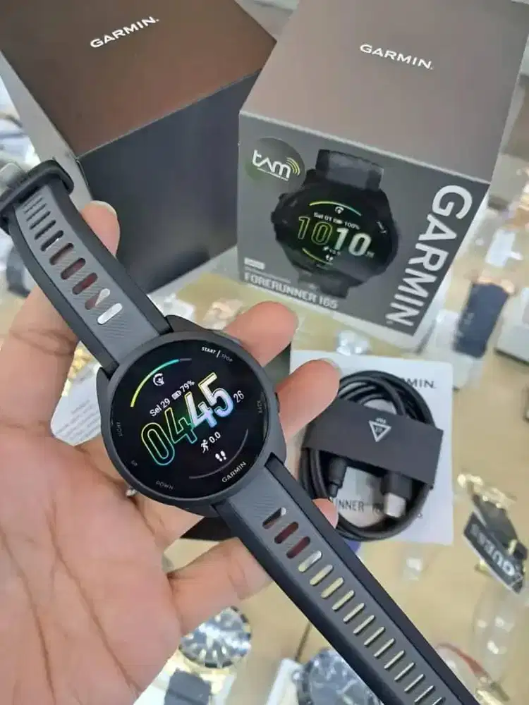 JAM TANGAN GARMIN FORERUNNER 165 (pemakaian baru 1 minggu)