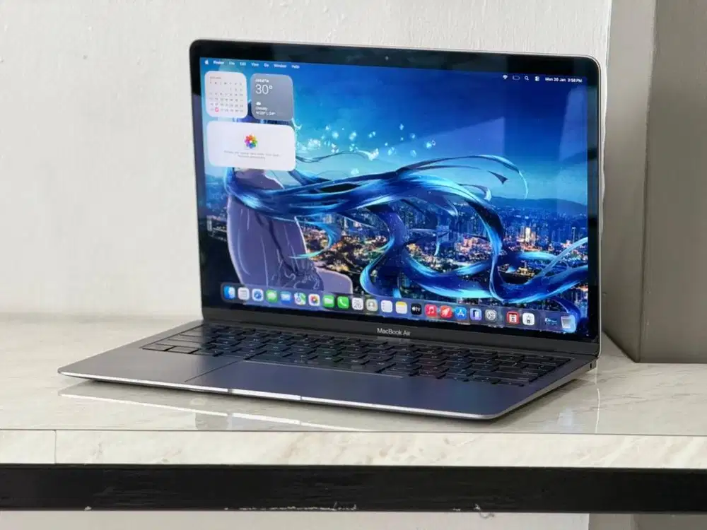 MacBook Air Chip Apple M1 RAM 8GB SSD 256GB 13inch 2020