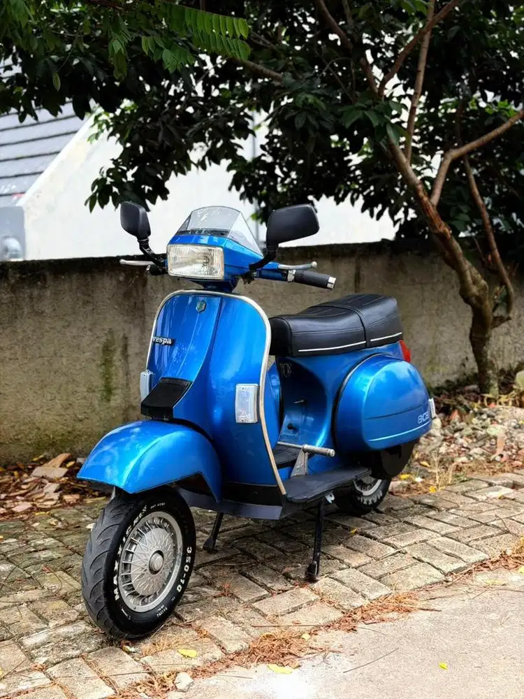 Vespa Excel 150