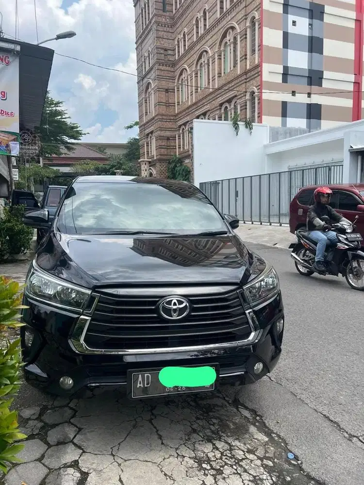 Innova Reborn matic hitam 2021