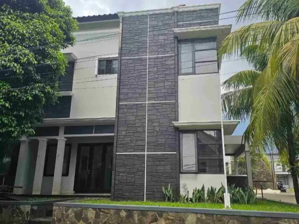 Rumah cantik di kawasan elite nya depok