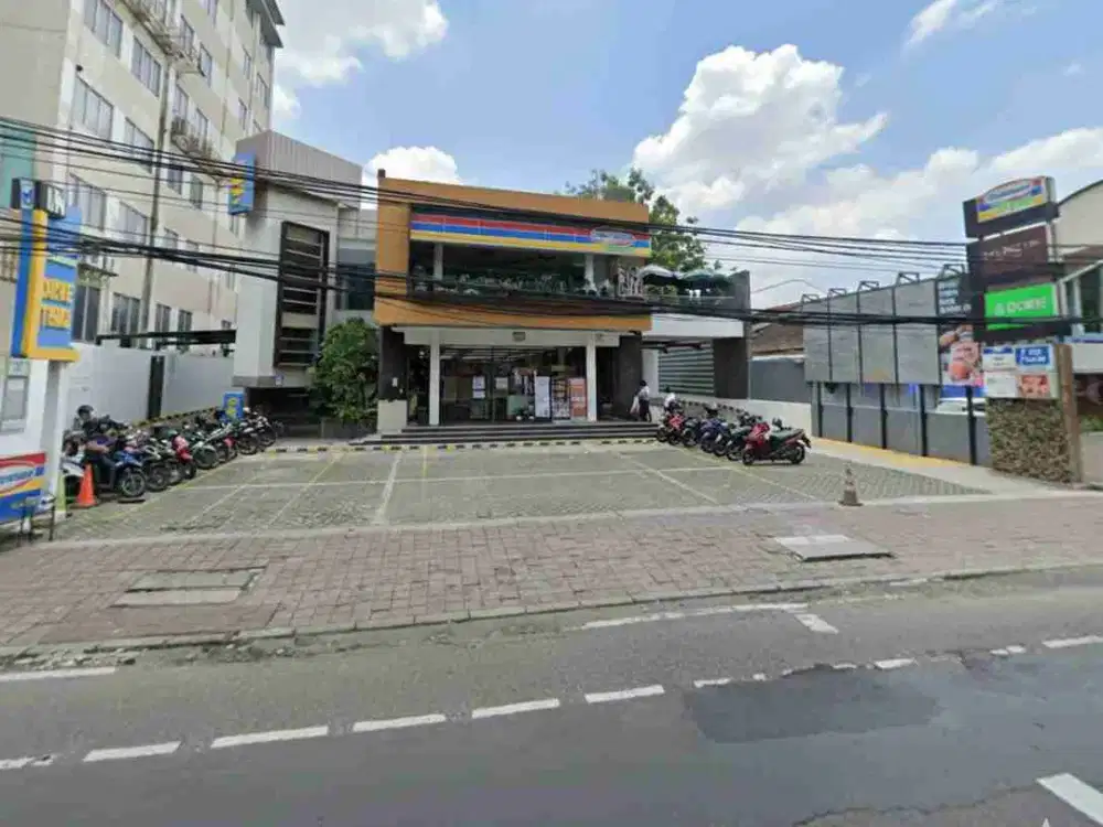 JUAL HARGA NJOP PINGGIR JALAN  TOMANG RAYA TANAH BERIKUT BANGUNAN LOKASI SANGAT STRATEGIS