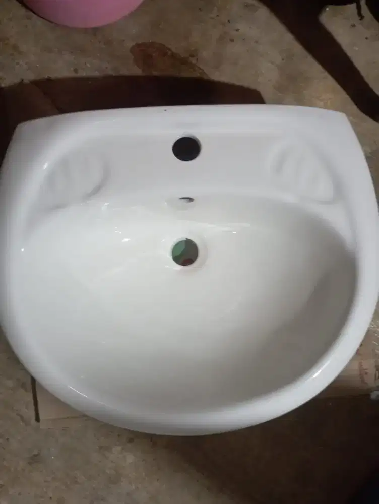 Westefel keramik cuci muka