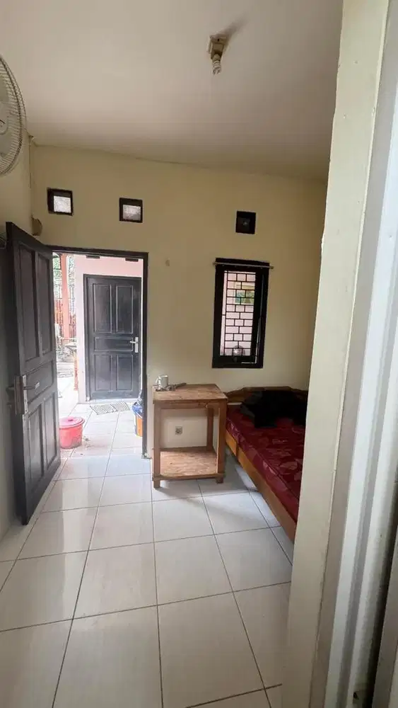 Kost Ragunan dekat Terminal Trans Jakarta Busway
