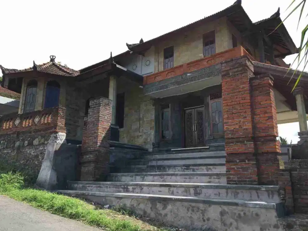 Di Jual Murah Rumah semi villa yang berlokasi di Desa Kayu Putih Sukasada Buleleng

Selling Point:

5 menit menuju Pantai Lovina 

15 menit menuju Krisna Fantastik Land

30 menit menuju Kota Singaraja

Spesifikasi :

Luas Tanah 900m²

Luas Bangunan 285m²