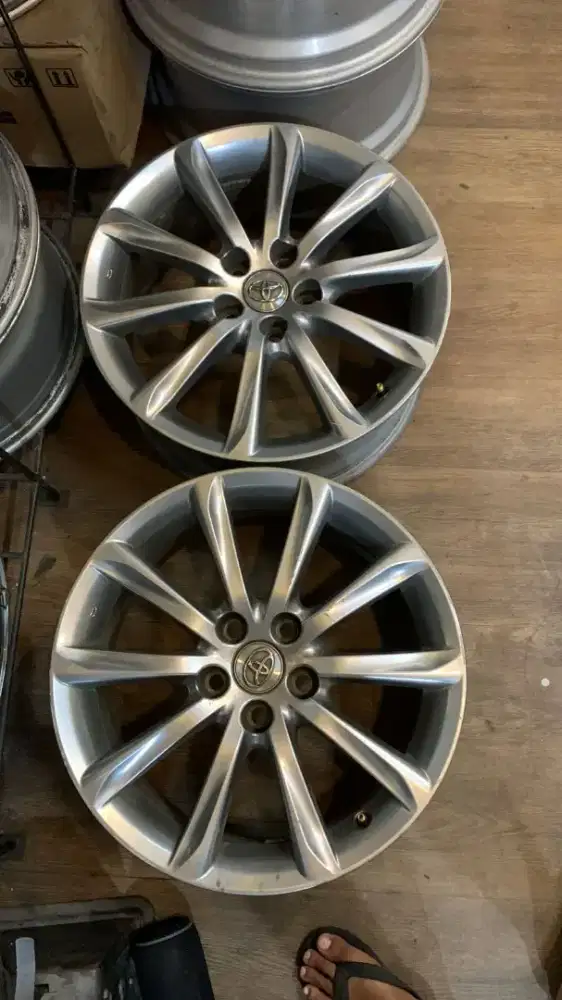 Velg original toyota mark x ring 18