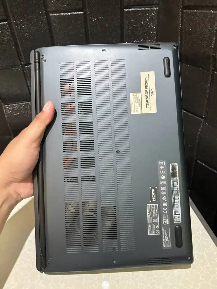 MSI Modern 14 B11MOU i5-1155G7 8GB 512SSD FHD Mulus Siap Pakai – Bisa