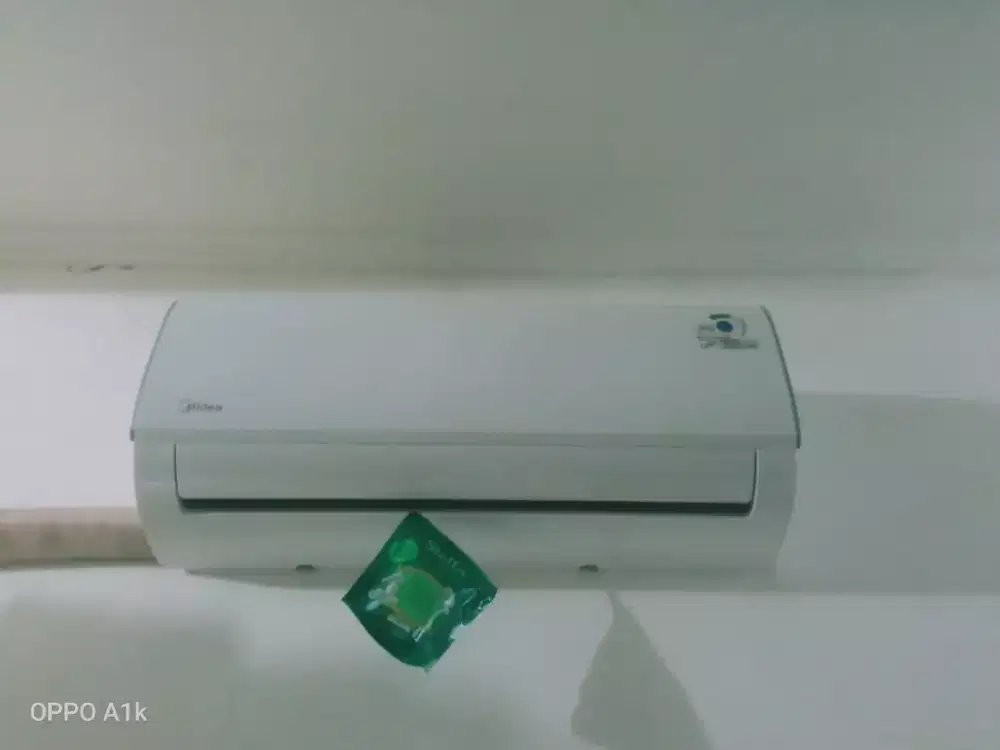 AC Midea 3/4 pemakaian 2 minggu