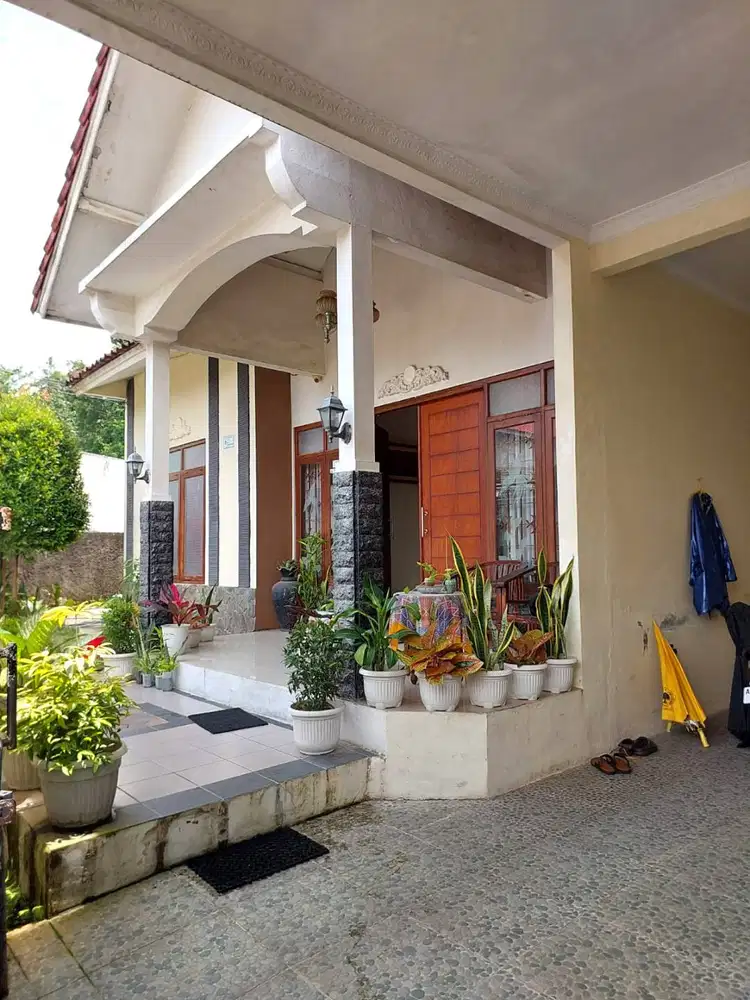 Rumah Hook Luas dekat Kampus UII Jalan Kaliurang