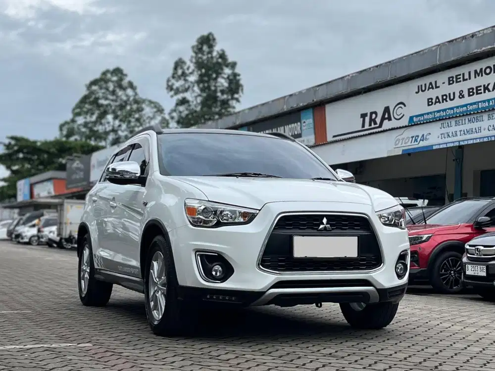 PROMO!! MITSUBISHI OUTLANDER SPORT PX 2.0 AT MATIC 2017 PUTIH