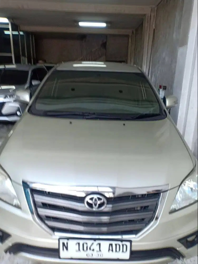 Toyota Kijang Innova 2014 G 2.0  Bensin AT Matic Captain Seat