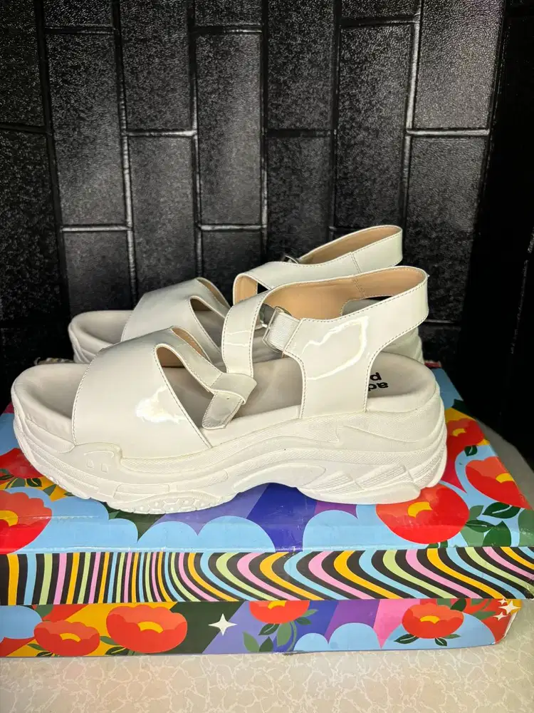 Adorable Project White Frisk Sandals Size 40 Original Like New