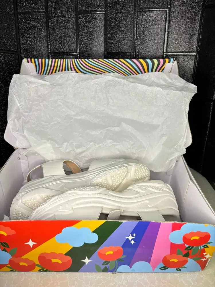 Sandal Adorable Project White Size 40 Original Murah