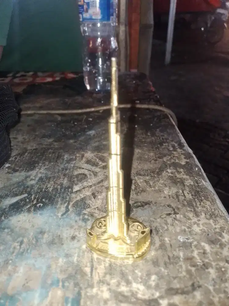 Miniatur burj khalifa