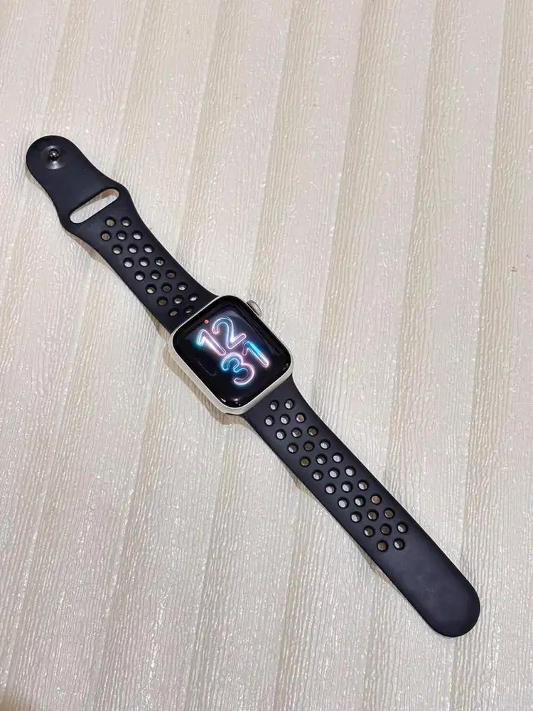 Apple watch series 5 40mm nike edition