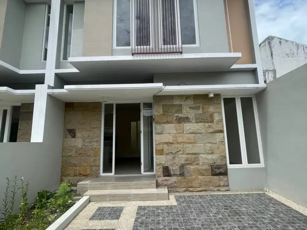 Dijual Rumah Gres di Ikan Ikan Lowokwaru Malang 2 Lt Siap Huni