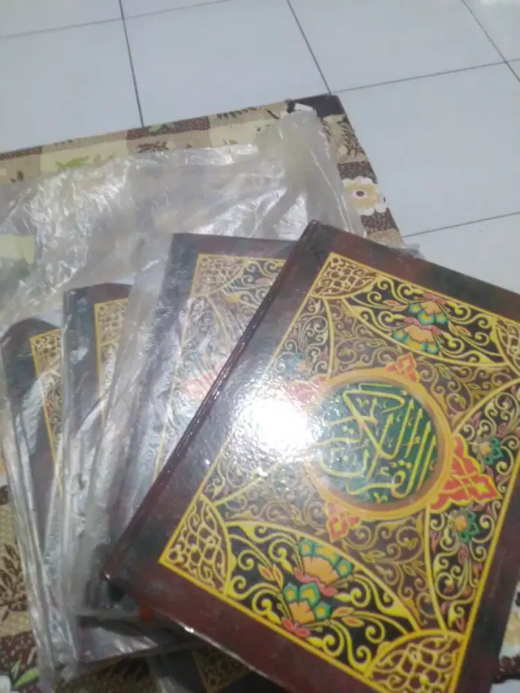 Alquran baru ada 4