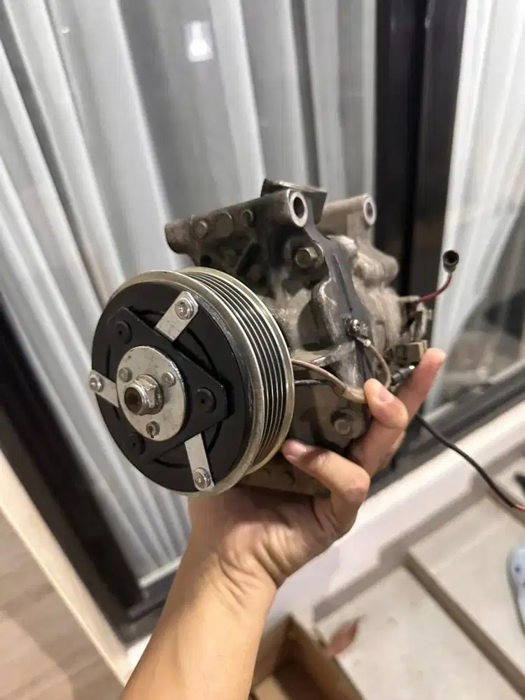 Kompresor ac dan clucts magnet