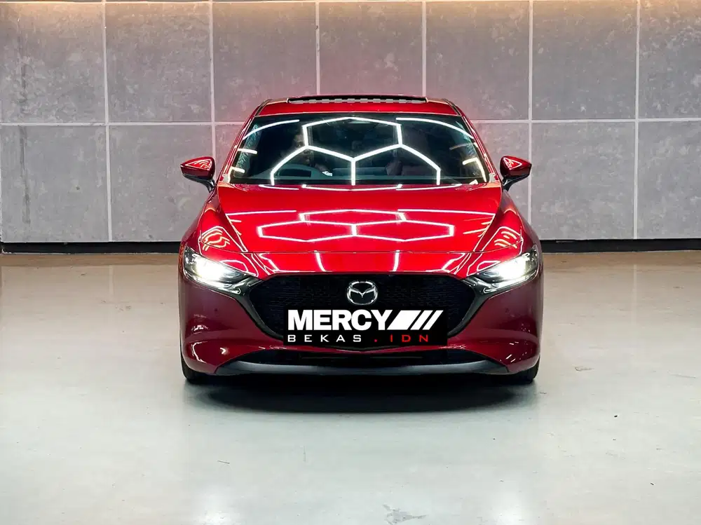 Warna Merah !! Mazda 3 Hatchback Tahun 2023