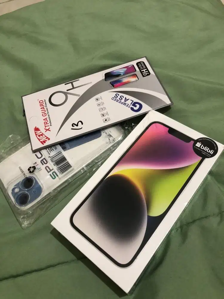 iPhone 14 128Gb Starlight Blibli