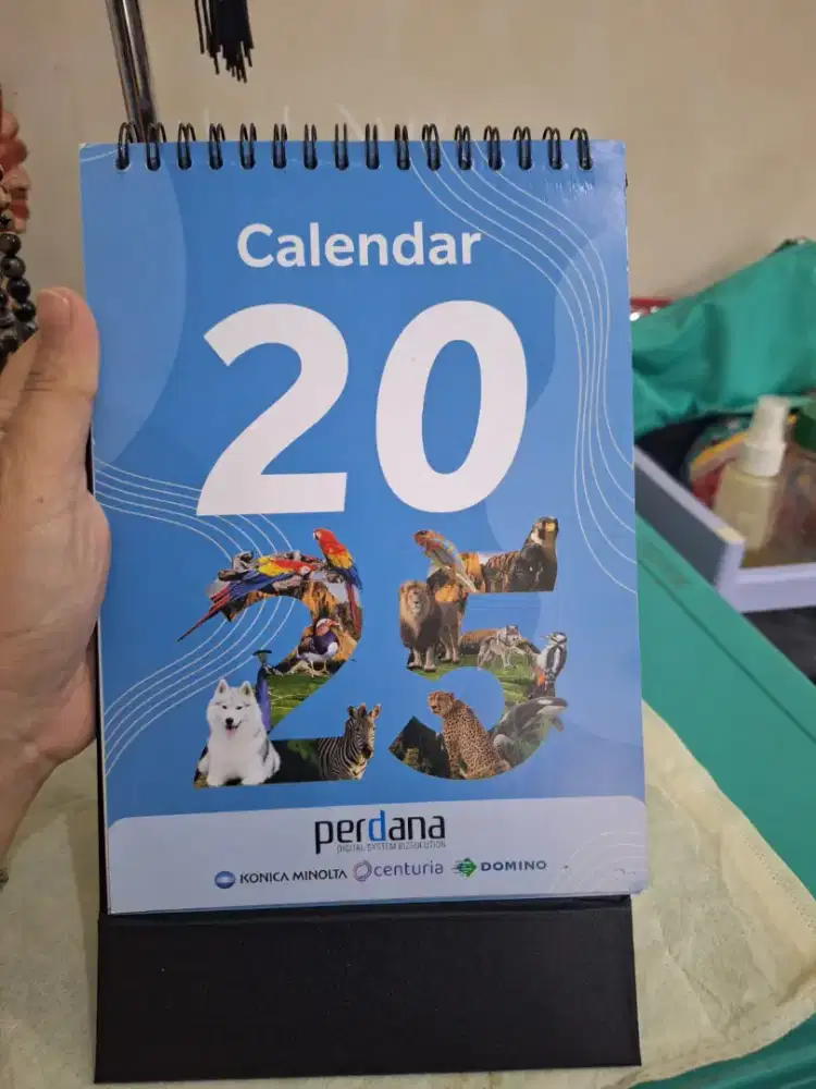 Kalender untuk tahun 
2025 bertema hewan 
Limited edition 
Barang tera