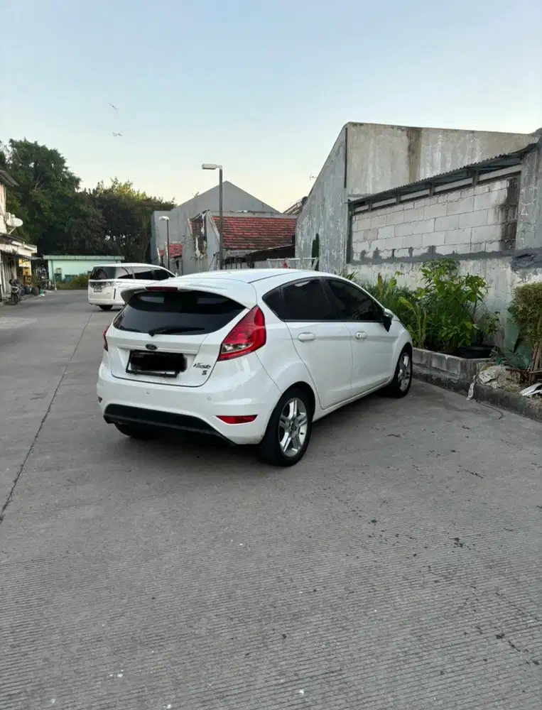 Ford Fiesta 2012 Bensin