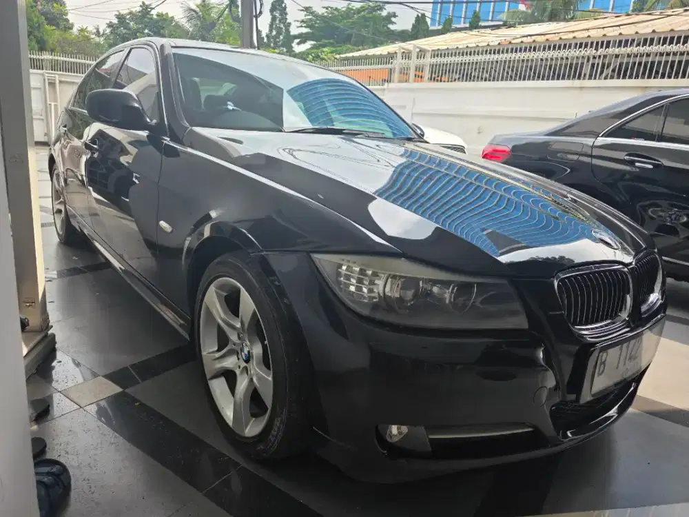 320i LCI pemakaian 2013 nik12 low km 65rb asli