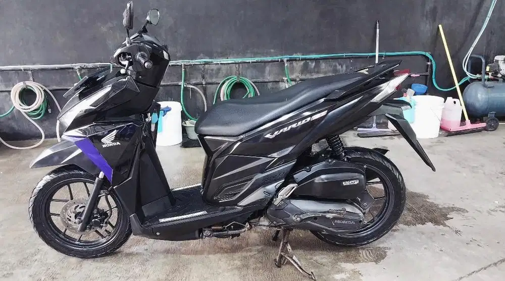 HONDA VARIO 150 LED 2015 CBS ISS HITAM PAJAK BARU SURAT LENGKAP KUNCI2