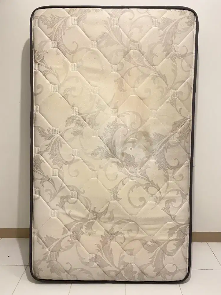 Dijual Cepat: Kasur Queen Size Airland