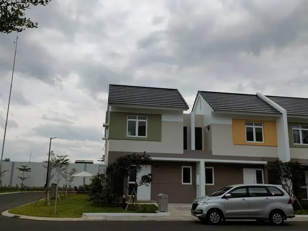 RUMAH STRATEGIS PARKIR LELUASA DI SUMMARECON