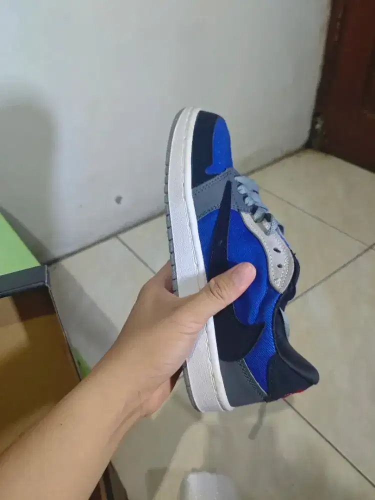 SEPATU NIKE AIR JORDAN TRAVIS SCOTT