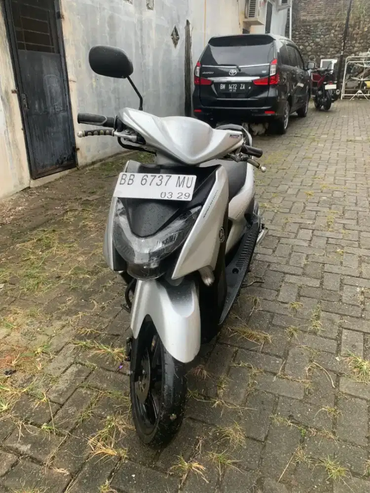 Jual Yamaha gear tahun 2024 surat lengkap pajak off setahun