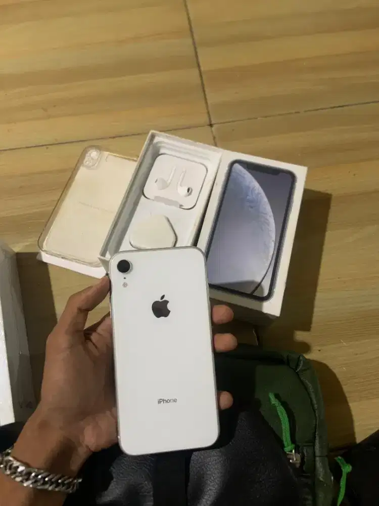 I-Phone xr white