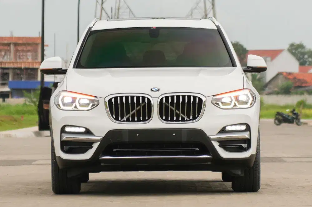 ODO 14K!!! BMW X3 xDrive20i Luxury Panoramic 2019 White glc200 x5