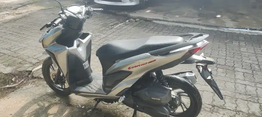Dijual Vario 150 2021 Warna Rare Silver