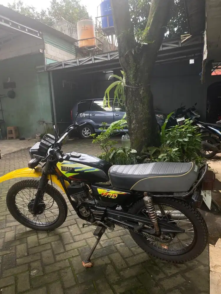 YAMAHA YT 115 (1996)