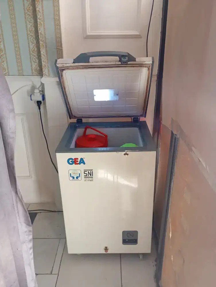 Elektronik rumah tangga sepaket