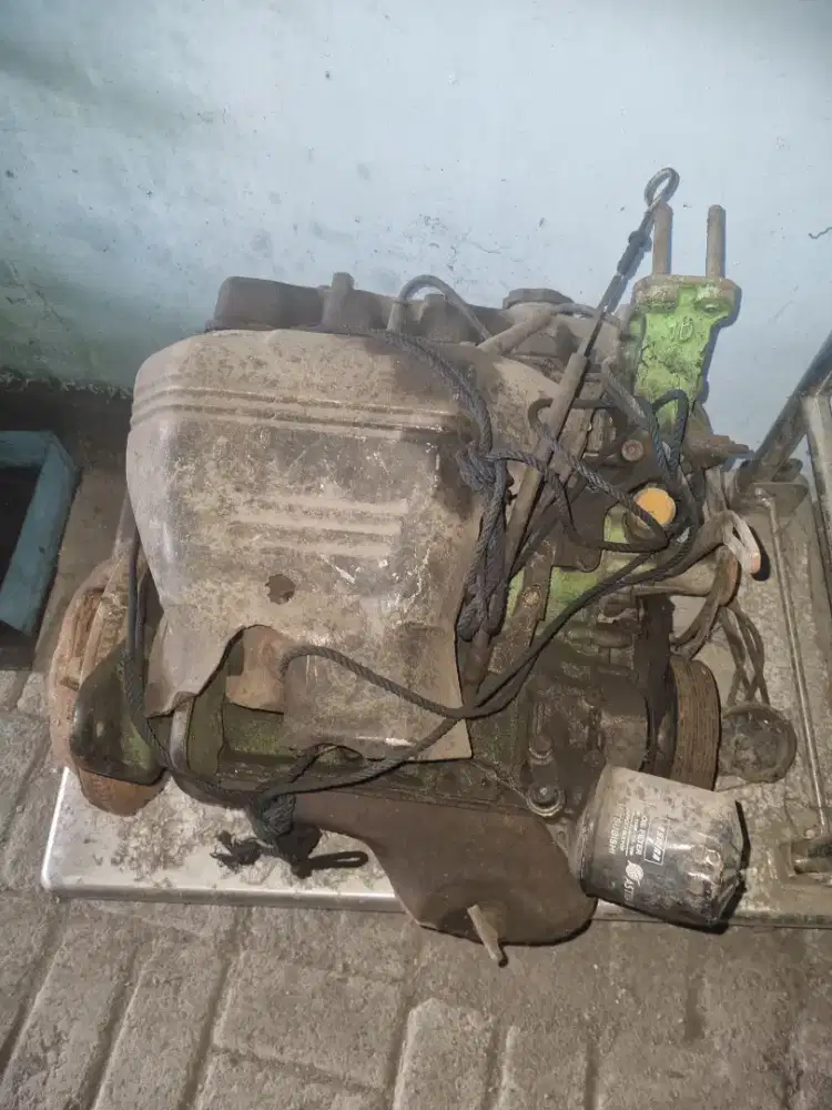 Mesin dan bak transmisi mitsubishi bensin