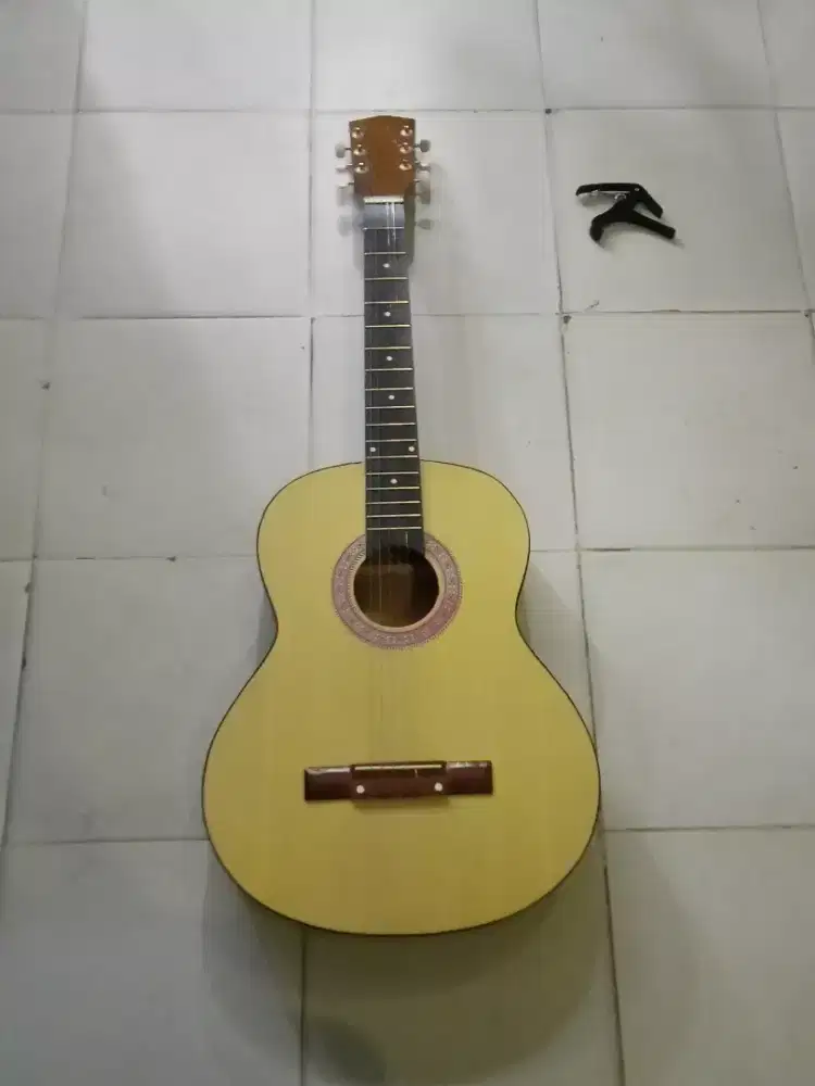 Gitar akustik forsale