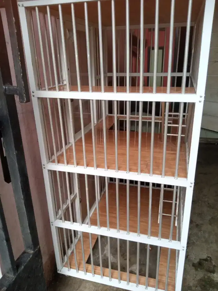 Jual aja nih rumah kucing 2 lantai