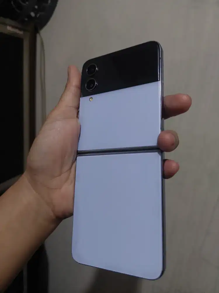 Samsung Z flip 4