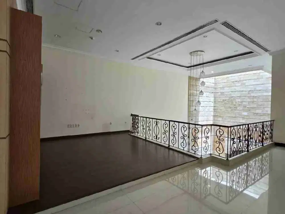 Di Jual Rumah Mewah dan Luas di Danau Indah Raya Sunter