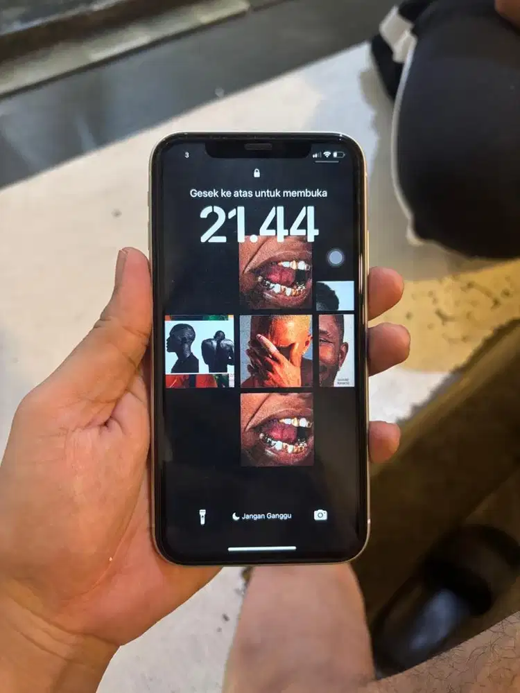 iphone XR 128gb IBOX