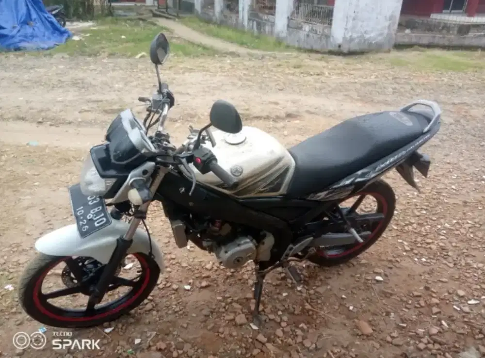 Motor vixion bekas