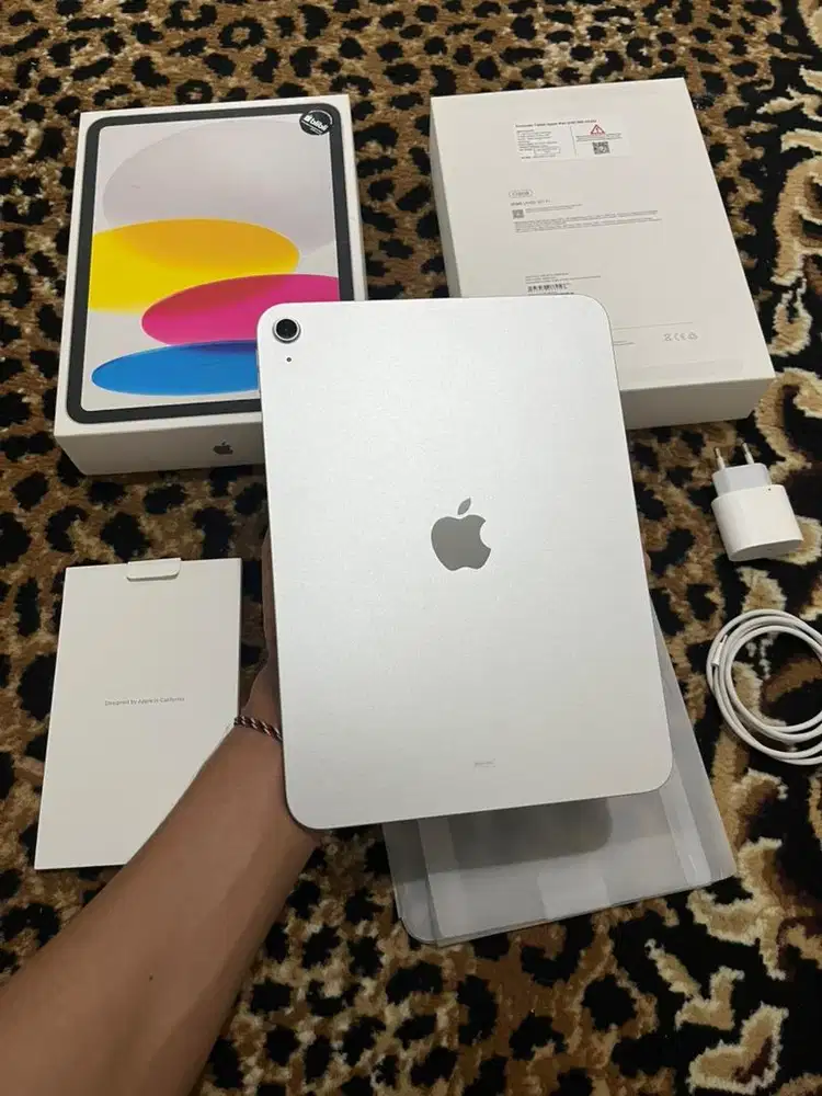 IPAD GEN 11 128GB LIKE NEW OPEN BOX AJA