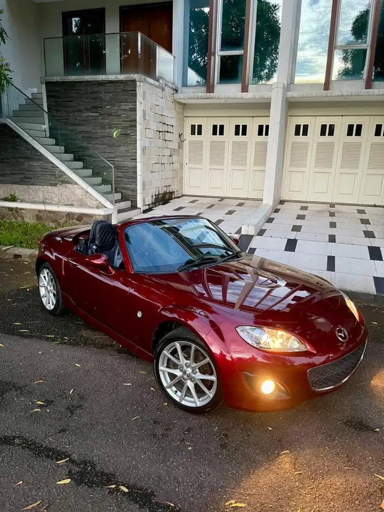 Mazda mx5 nc2 2012 km 8 rb antik